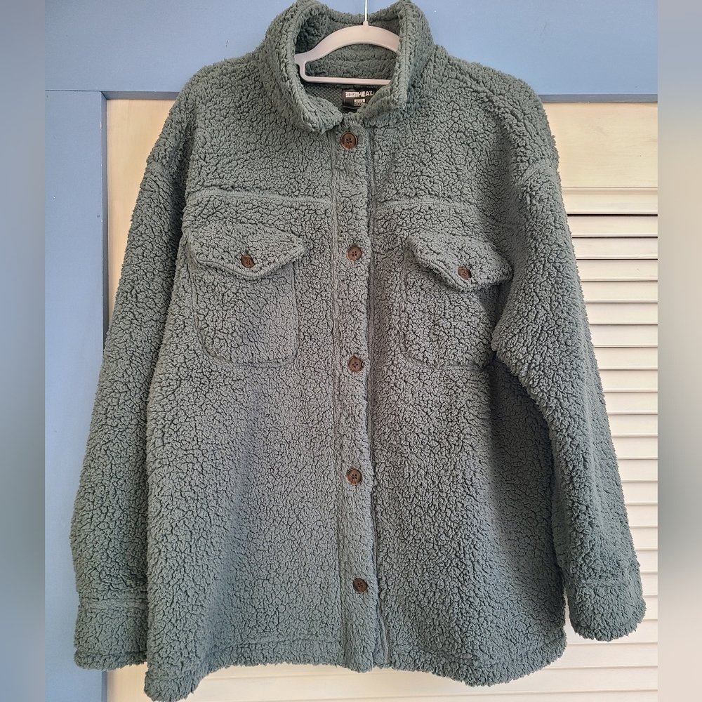 32 degrees HEAT sherpa sweater (XS/S) - Picture 1 of 4